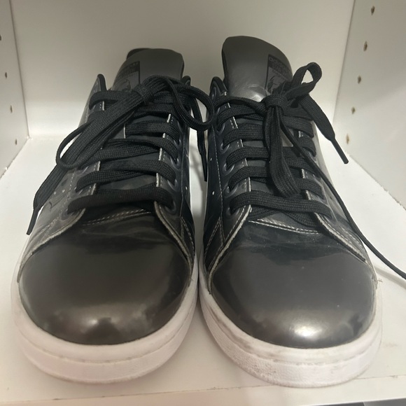 Stan smith shiny silver sz 8.5 - Picture 2 of 4